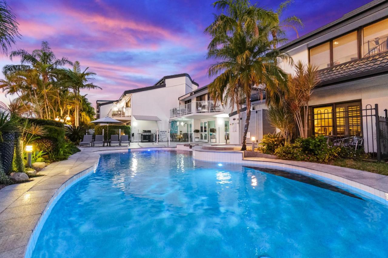 Noosa Boutique Apartments & Elkhorn Villas מראה חיצוני תמונה