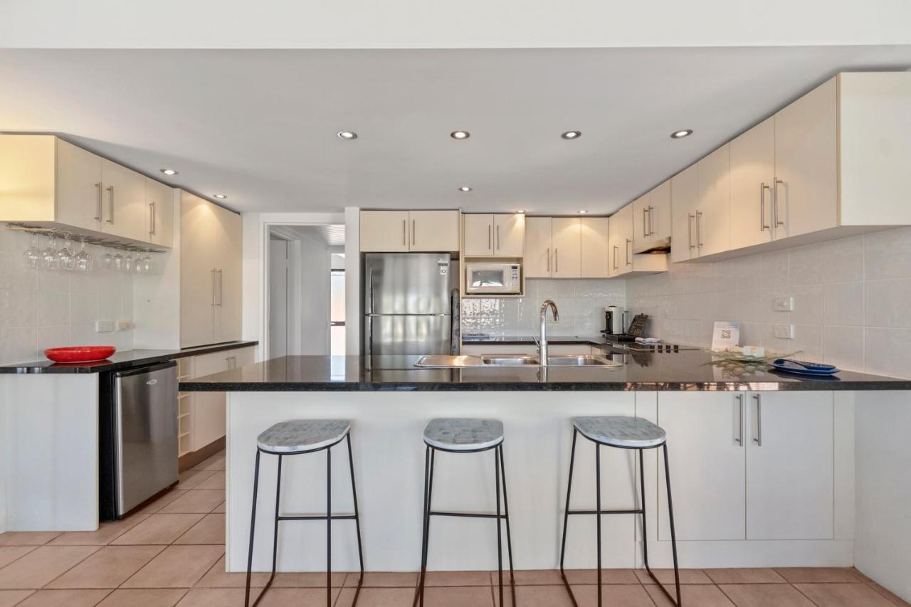 Noosa Boutique Apartments & Elkhorn Villas מראה חיצוני תמונה