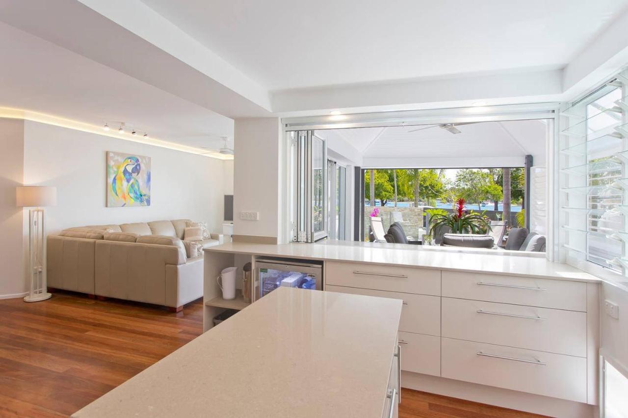 Noosa Boutique Apartments & Elkhorn Villas מראה חיצוני תמונה