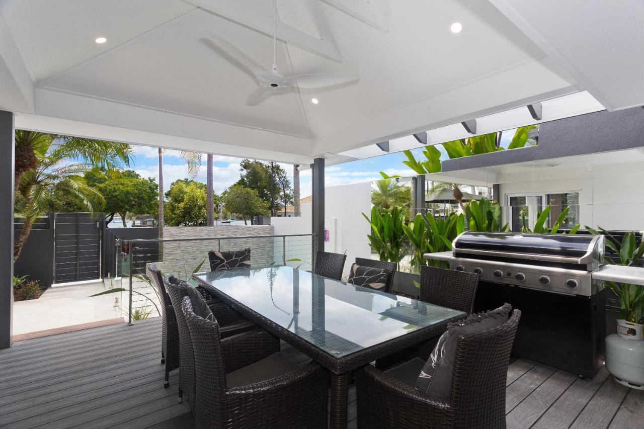 Noosa Boutique Apartments & Elkhorn Villas מראה חיצוני תמונה