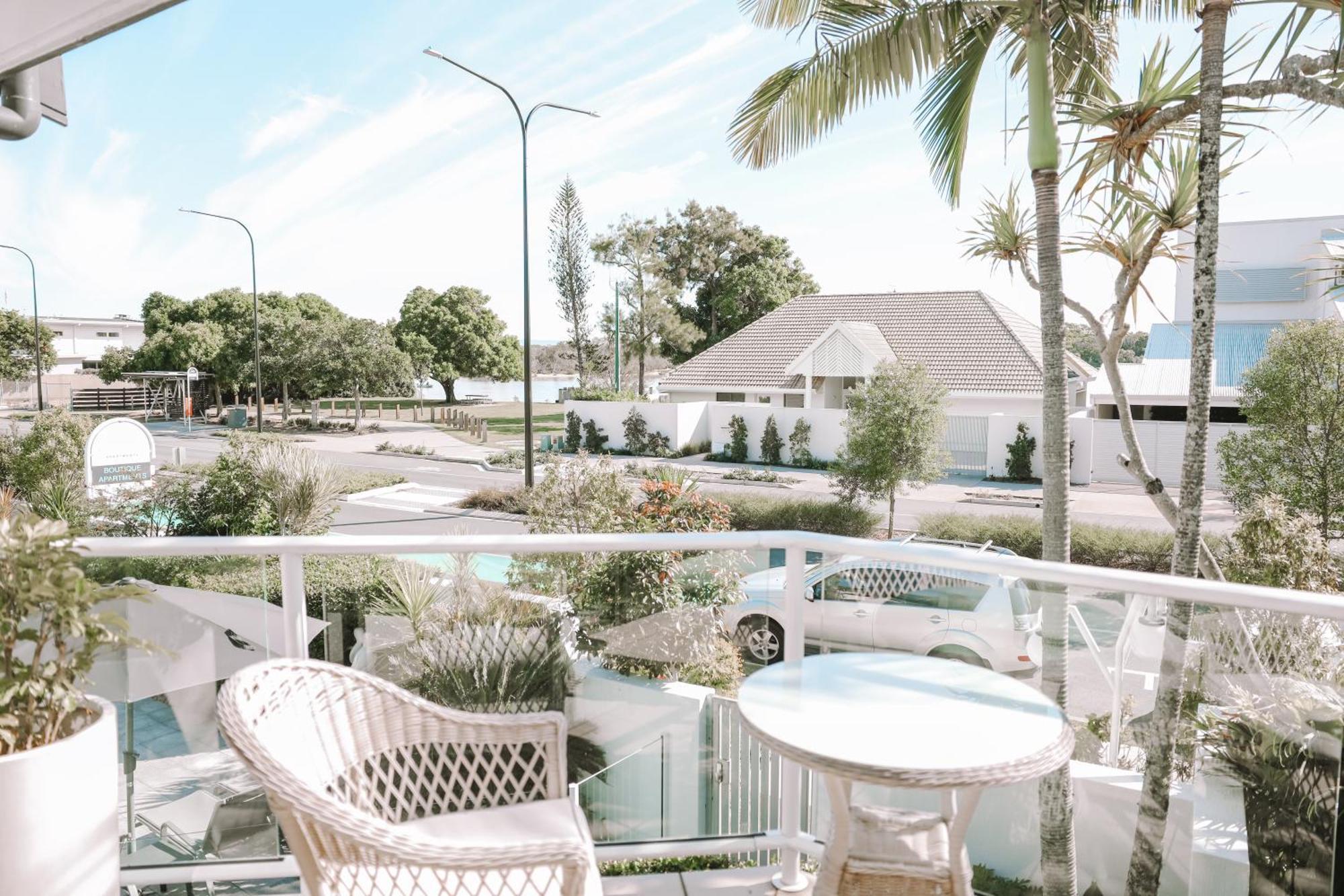 Noosa Boutique Apartments & Elkhorn Villas מראה חיצוני תמונה
