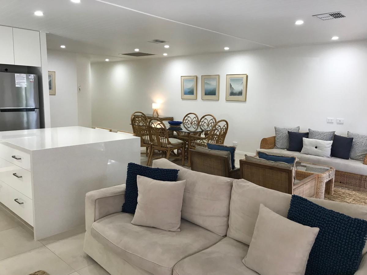 Noosa Boutique Apartments & Elkhorn Villas מראה חיצוני תמונה